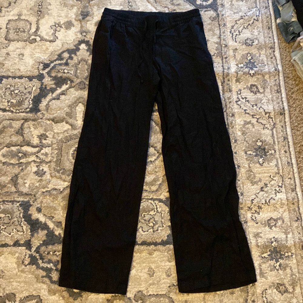 Flowey black pants wide legs never worn